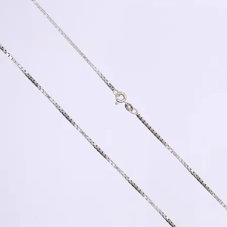 Halskedja Venezia längd 61cm bredd 2mm, svensk kontrollstämpel vitguld 18K Vikt: 12,2 g