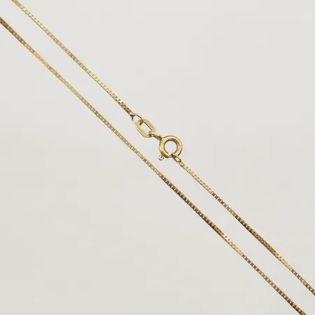 Kedja Venezia, längd 42cm, bredd 0,8mm, GHA 18K Vikt: 2,4 g