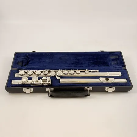 Tvärflöjt LW Armstrong 90 , väska,W.T Armstrong Elkhart Ind. Skickas med paket.