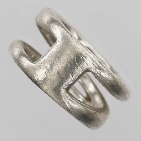 Ring Tiffany & co  Zig-zag design Elsa Peretti, tillverkad i Italien, stl: 16¾, originalpåse samt kartong Vikt: 10 g