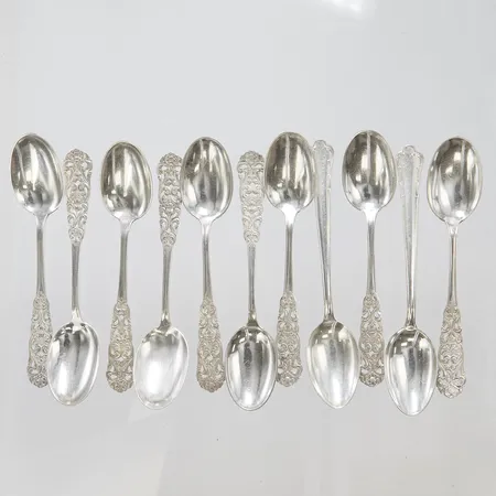 11 Kaffeskedar olika modeller, längd 11,5-12cm, 830/1000 silver Vikt: 116,4 g
