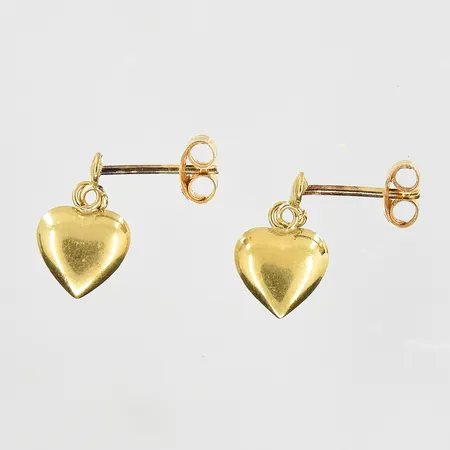 Örhängen hjärtan längd 12mm, bredd 7mm, 18K. Vikt: 0,7 g