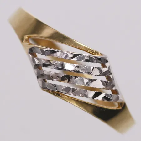 Ring stl: 17¾ bredd 1,9-8,2mm, tvåfärgad, 18K Vikt: 1,7 g