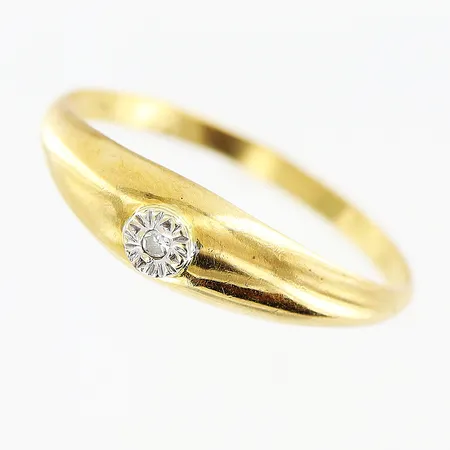 Ring Guldfynd med diamant ca 0,005ct stl: 17, 18K Vikt: 1,4 g