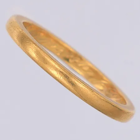 Ring slät stl:16¾, gravyr, 23K Vikt: 3,5 g