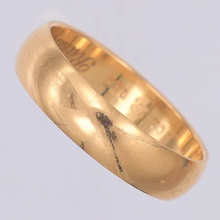 Ring slät stl:18½, gravyr, 18K Vikt: 4,5 g