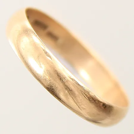 Ring slät stl:22¼ bredd 4,6mm, gravyr 18K Vikt: 4,5 g