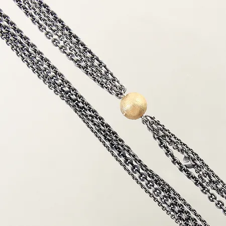 Collier Ole Lynggaard 4-radigt i silver 925/1000 längd 40,5cm bredd 9mm, med guldlås Ø10,4mm stämplad Ole L, 18K 2,9g, totalvikt 32,6g