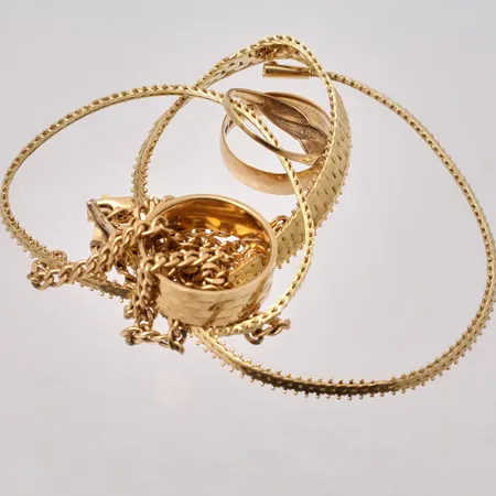 Diverse defekt guld, 18K, 29,11g.