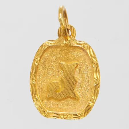 Hänge bokstav J, längd 30mm, bredd 18mm, 22K, Vikt: 4,2g Vikt: 4,2 g