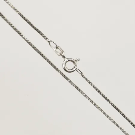 Kedja Venezia, längd 41,5cm, bredd 1,1mm, 835/1000 silver Vikt: 2,3 g