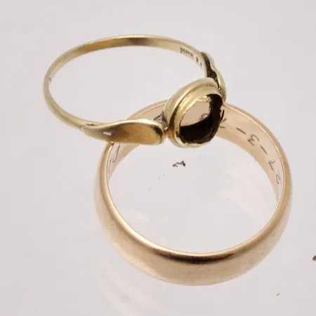 Diverse defekt guld, 14K, 5,87g.