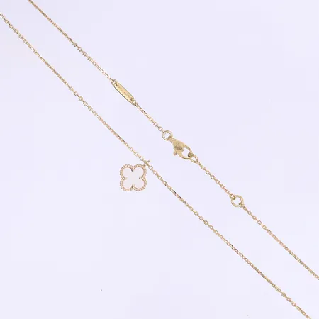 Halscollier Van Cleef & Arpels "Sweet Alhambra", 39/41cm, bredd 1-12mm, hänge med pärlemor, serienummer JF823067, smärre slitage, med box och certifikat från Selfridges London 2023, smärre slitage på box och certifikat, 18K Vikt: 2,9 g