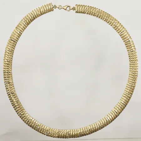 Collier längd 41cm, bredd 8,8mm, 14K  Vikt: 21,3 g