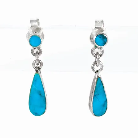 Örhängen med turkosa stenar bredd 4mm, längd 18,5mm silver 1,1g. 