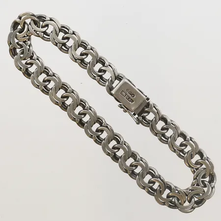 Armband, Bismarck, längd: 20,5 cm, bredd: 9 mm, glapp i lås, silver. Vikt: 20,5 g