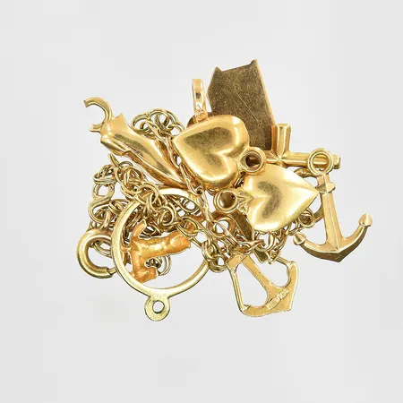 Diverse defekt guld 18K. Vikt: 5 g