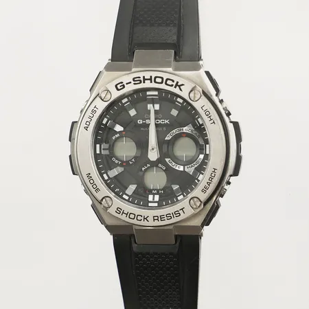 Herrur Casio G-shock, Ø52mm, referensnummer: GST-W110-1AER, serienummer: 002A322, gummilänk, repor på bezel, kvittokopia från 2025, instruktioner