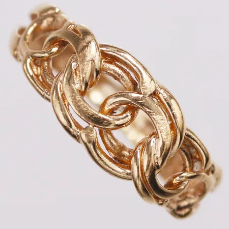 Ring Bismarck stl:16½ bredd 2,9-7,6mm, 18K Vikt: 2,7 g