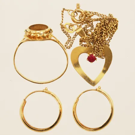 Diverse guld defekt, saknar stenar, 18K  Vikt: 5,1 g