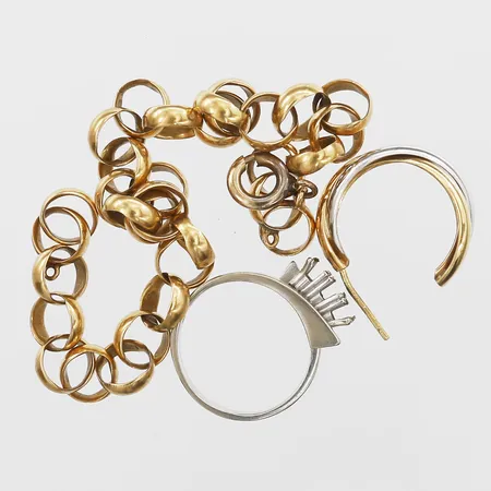 Diverse guld, skadat/defekt, 18K guld Vikt: 21,6 g
