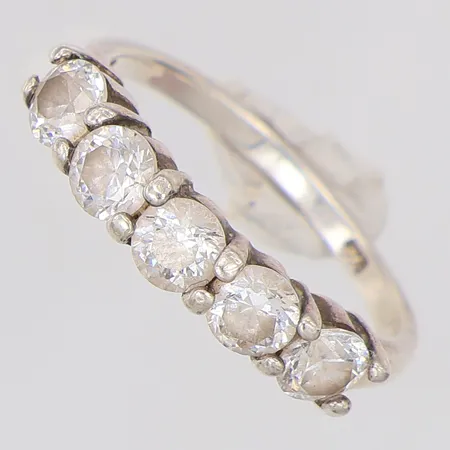 Ring vita stenar stl:17, 925/1000 silver Vikt: 2,5 g
