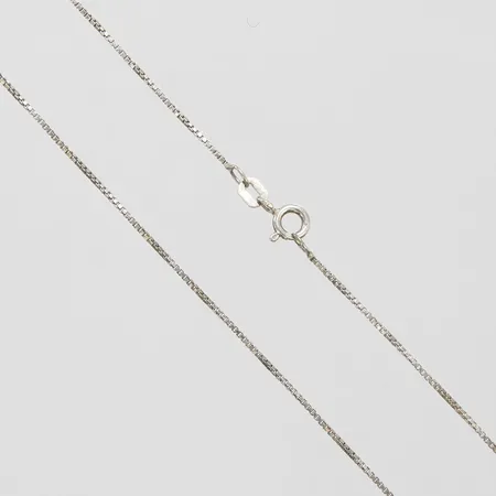 Kedja Venezia, längd ca 56cm, bredd ca 1mm, 925/1000 silver Vikt: 2,3 g