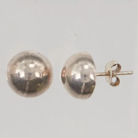 Ett par örhängen 9mm 925/1000 Silver 2,2g.