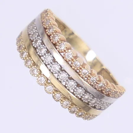 Ring med vita stenar stl:18 14K Vikt: 3,4 g