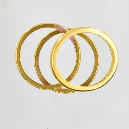 Diverse defekt guld 23K. Vikt: 13,3 g