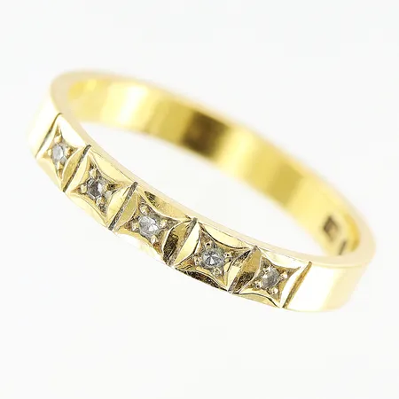 Ring med diamanter 5 x ca 0,01ct stl: 17, 18K Vikt: 2,7 g