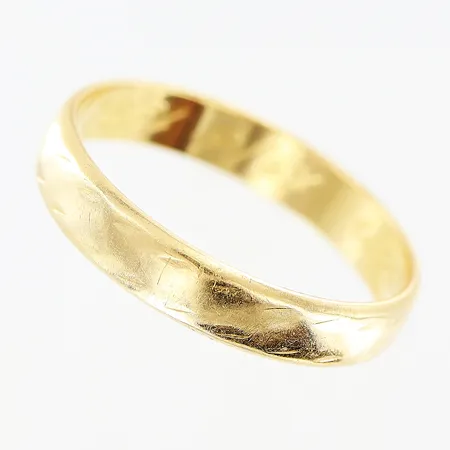 Ring stl: 18¾, slitage på mönster, gravyr, 18K Vikt: 3,3 g