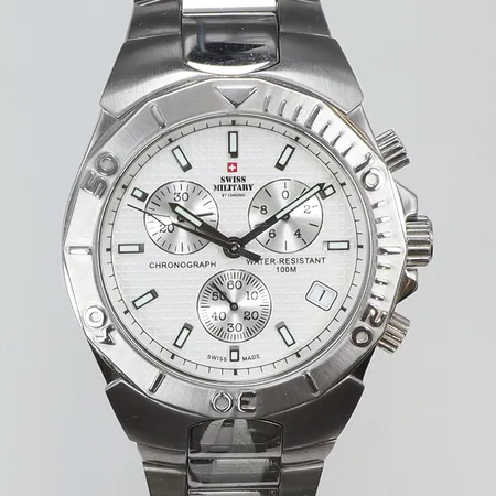 Herrur Swiss Military by Chrono Ø43mm, datum, stållänk, quartz (går ej, i behov av batteribyte), med box och certifikat (2012) 