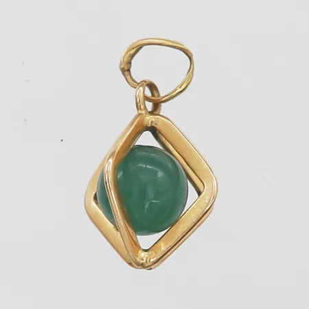 Hänge med kula i färgad kalcedon, höjd 15mm, skadad/defekt ögla, 18K guld Vikt: 0,8 g