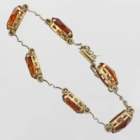 Armband med bärnsten längd ca 19cm, bredd 6-12mm, säkerhetskedja, 14K Vikt: 18,2 g