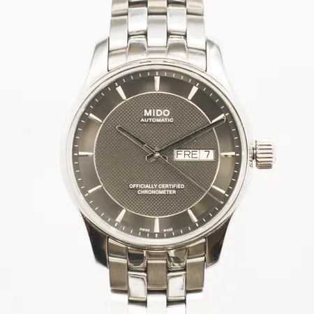 Herrur Mido, Belluna Ø40mm, automatisk, Italiensk dagvisning/datum, ref:M001431A, snr:14HA0433885, stållänk, längd 19cm, extra länkbitar, box, ytterkartong