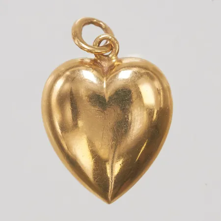 Hänge hjärta, längd ca 19mm, bredd ca 12mmm, ihålig, personlig gravyr, 18K, Vikt: 2,1g Vikt: 2,1 g
