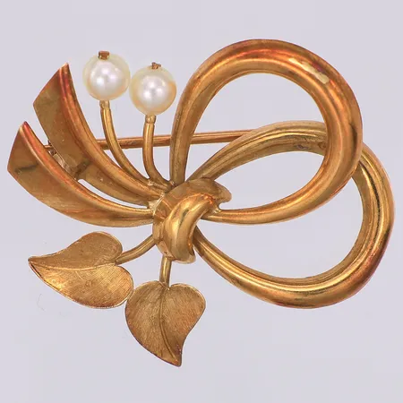 Brosch odlade saltvattenpärlor 30mm importstämpel, 18K Vikt: 4,3 g