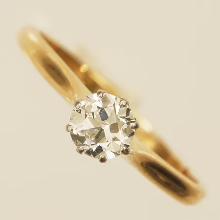 Ring med gammalslipad diamant ca 0,35ct, stl:16, bredd 5mm, skev, 18K Vikt: 1,8 g