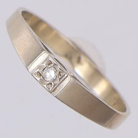 Ring diamant ca 0,02ct 8/8slipad stl:16½ vitguld 18K Vikt: 1,6 g