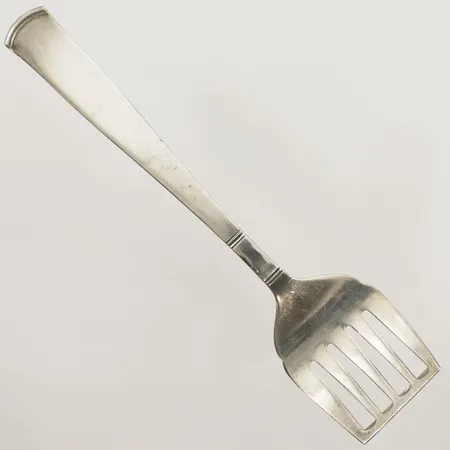 Tårtgaffel "Rosenholm" längd ca 14cm, GAB år 1965, silver 830/1000 Vikt: 29,8 g
