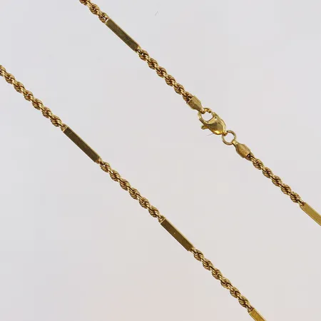 Kedja Cordell med stavar längd 46cm bredd 1,8-2mm ihålig 18K.  Vikt: 6,9 g