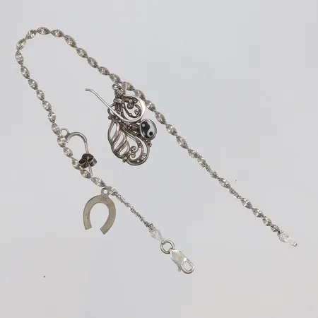 Diverse silver, slitet/defekt, 925/1000 Vikt: 4,7 g