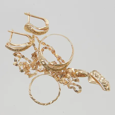 Diverse guld defekt 14K 7,2g.