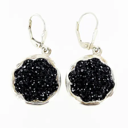 Ett par örhängen 37x20mm, svarta stenar i konstmassa, silver 925/1000 Vikt: 10,3 g