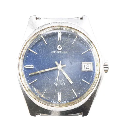 Herrur Certina Club 2000,diameter ca 35.5 mm,repor/slitage,fungerar ej.