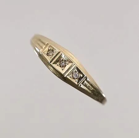 Defekt stenring 14k 0,7g 