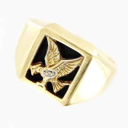 Klackring Guldfynd Örn med svart sten och 8/8-slipad diamant ca 0,005ct, stl: 18¾, bredd 2-13mm, 18K Vikt: 10,6 g