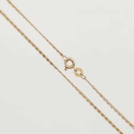 Kedja irrgång längd 42cm, bredd 1,3mm, 18K  Vikt: 2,7 g