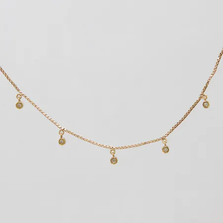 Collier med diamanter, 5 x ca 0,01ct, längd 41cm, bredd 1-7mm, 14K, Vikt: 3,8g Vikt: 3,8 g